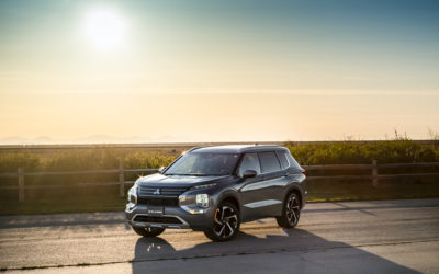 2022 Mitsubishi Outlander (Terrain-1)