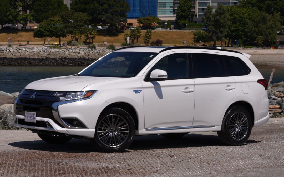 2021 Mitsubishi Motors Outlander PHEV (rouleau-B)